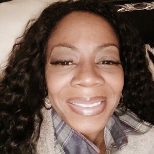 Meet your Posher, Corrie